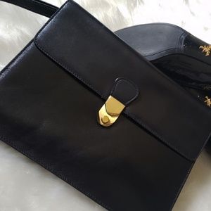 Russell & Bromley leather clutch *vintage find*